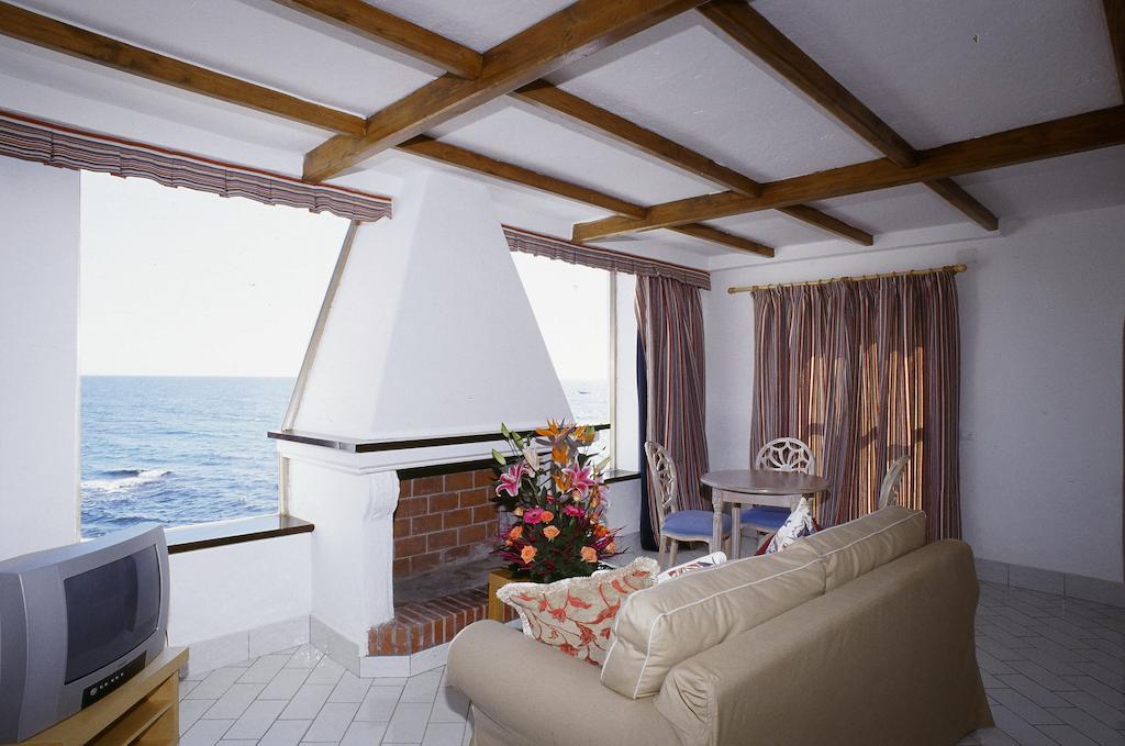 Hotel Punta Rossa Сан-Феличе-Чирчео Экстерьер фото