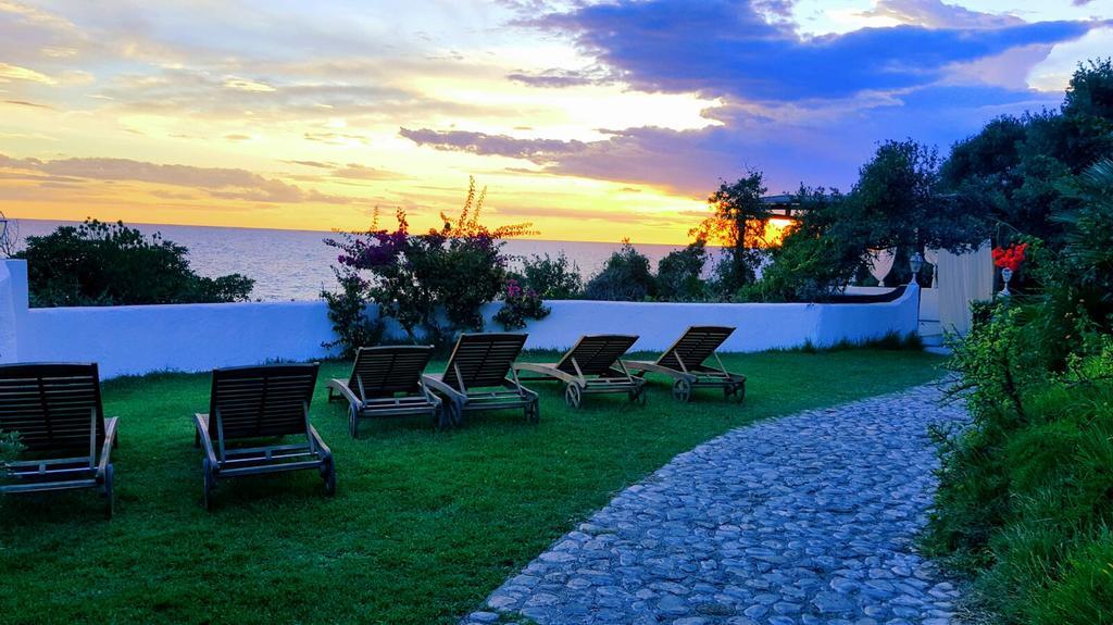 Hotel Punta Rossa Сан-Феличе-Чирчео Экстерьер фото
