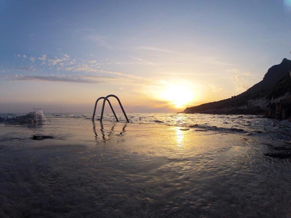 Hotel Punta Rossa Сан-Феличе-Чирчео Экстерьер фото